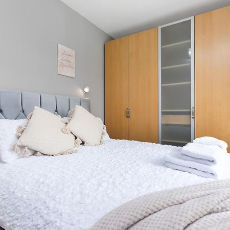 Crewe Apartment - 2 Bed, Free Off Street Parking And Private Garden Эдинбург Экстерьер фото