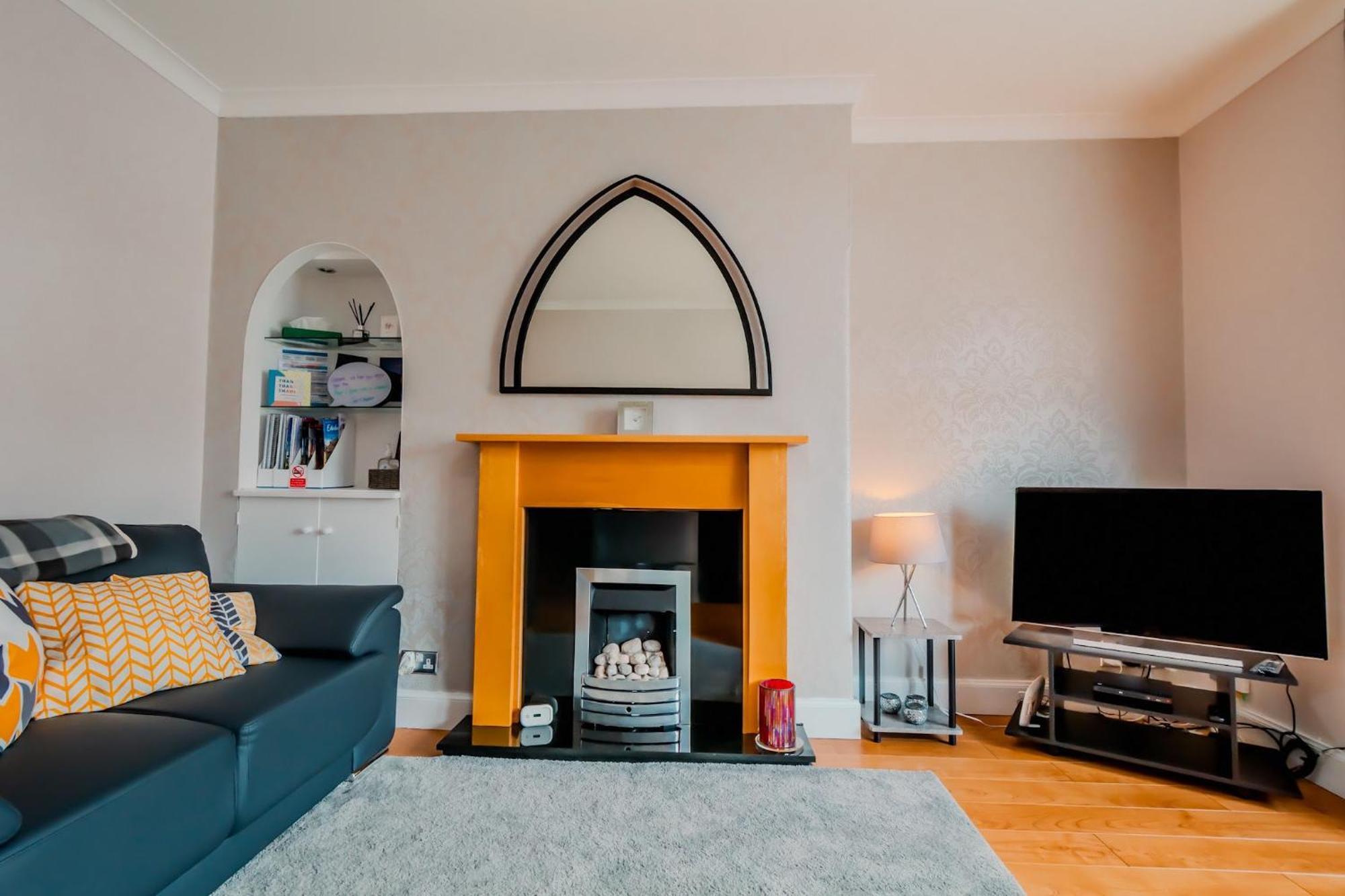 Crewe Apartment - 2 Bed, Free Off Street Parking And Private Garden Эдинбург Экстерьер фото