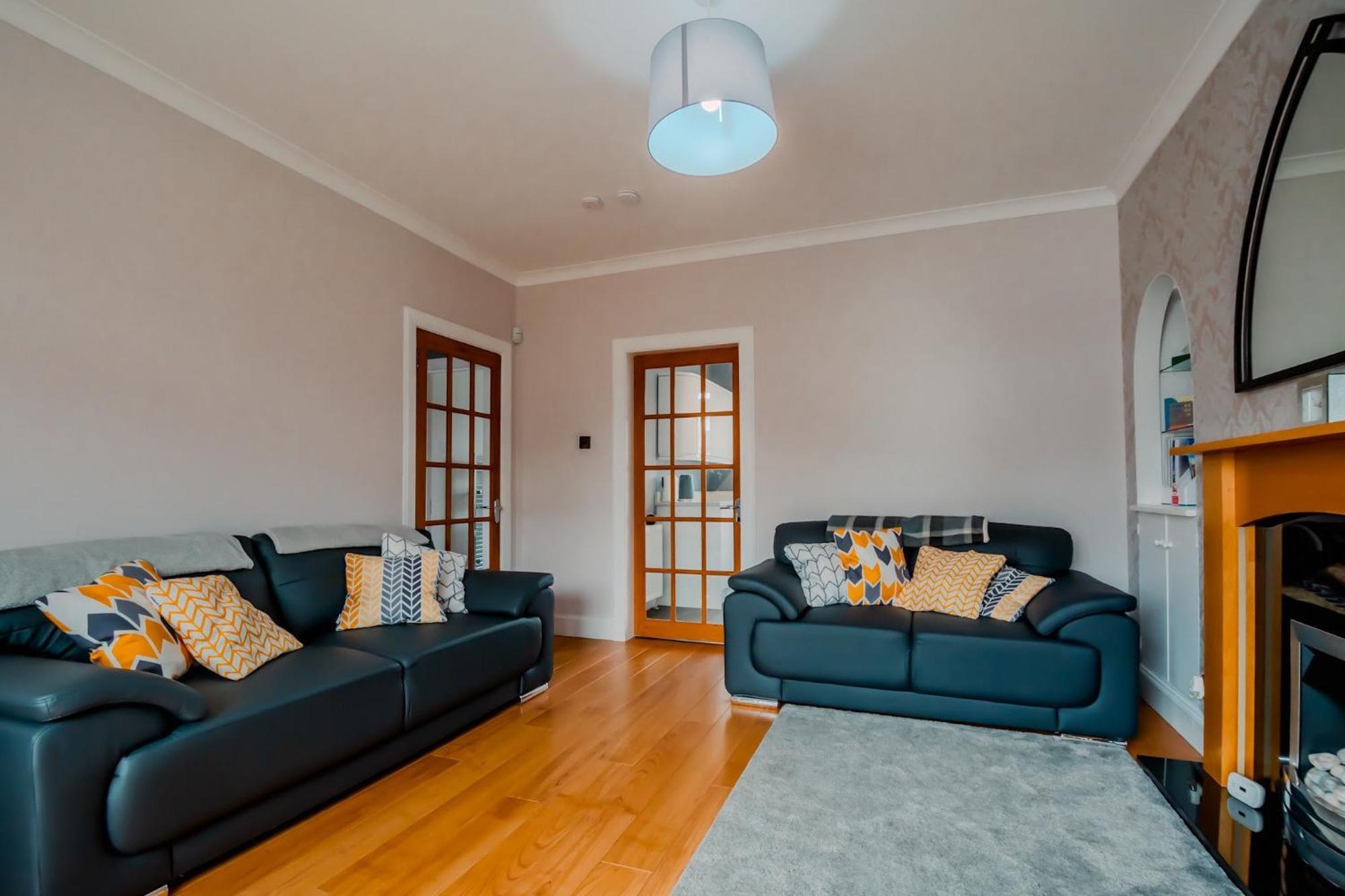 Crewe Apartment - 2 Bed, Free Off Street Parking And Private Garden Эдинбург Экстерьер фото