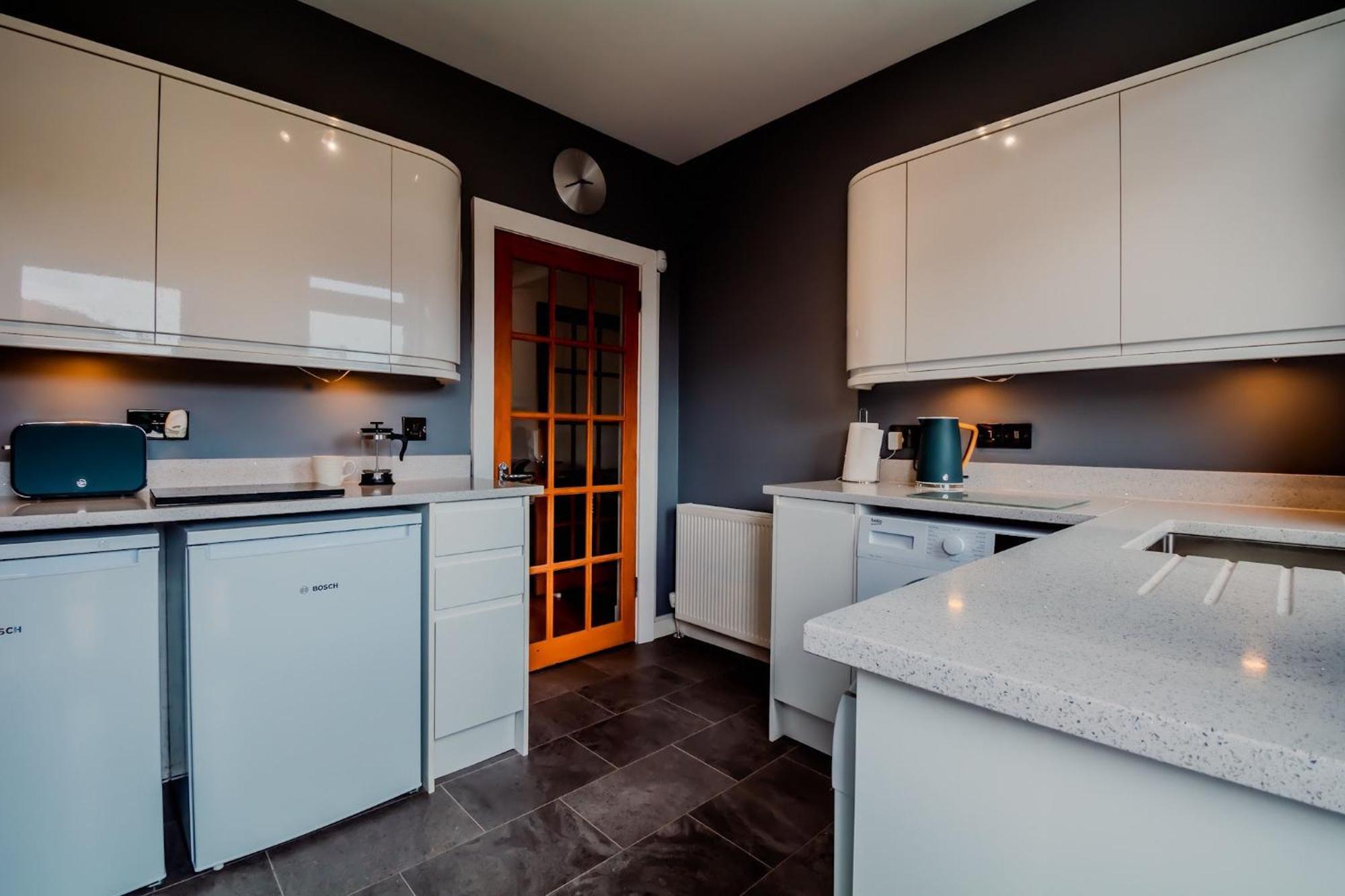 Crewe Apartment - 2 Bed, Free Off Street Parking And Private Garden Эдинбург Экстерьер фото