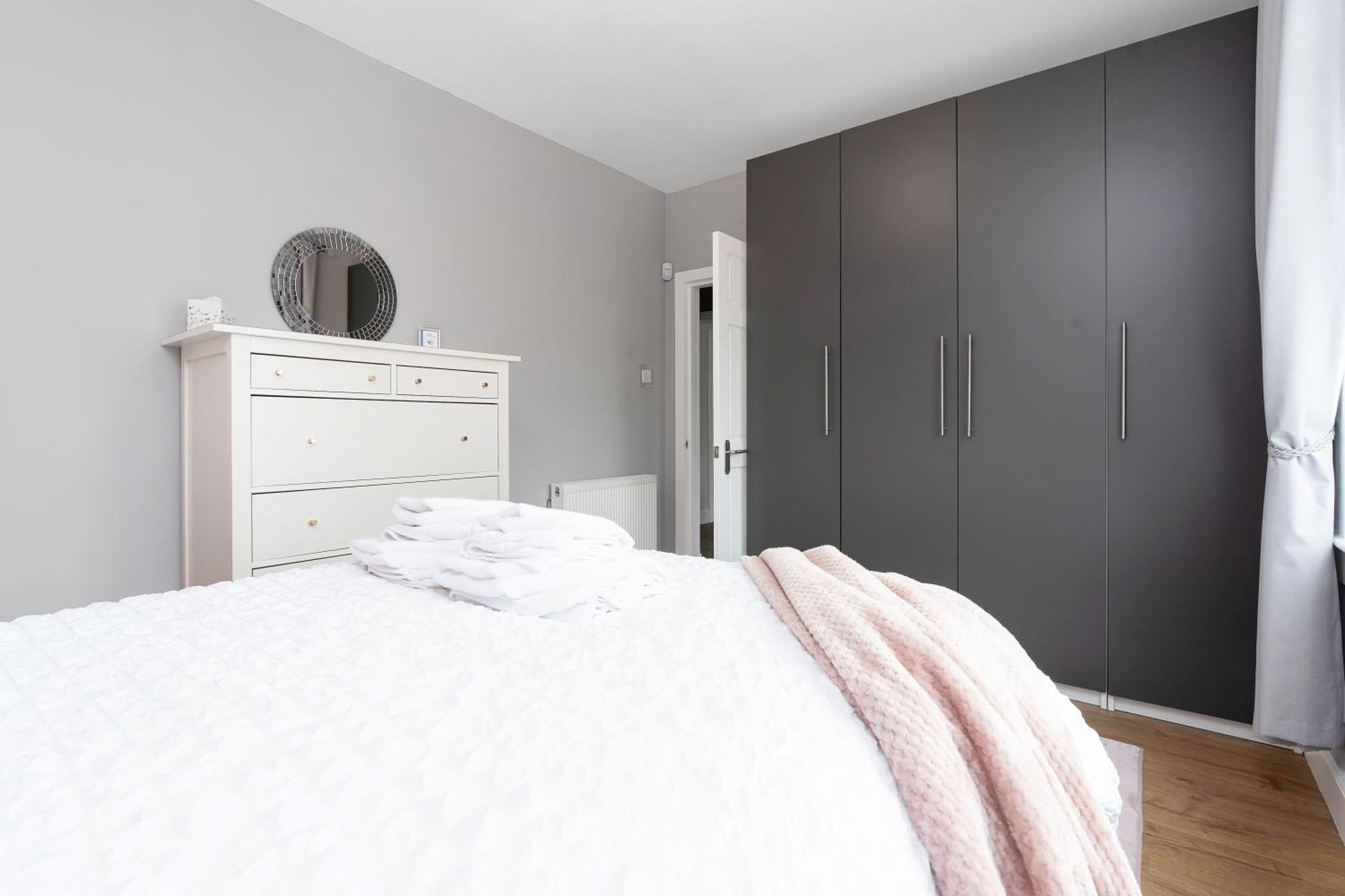Crewe Apartment - 2 Bed, Free Off Street Parking And Private Garden Эдинбург Экстерьер фото