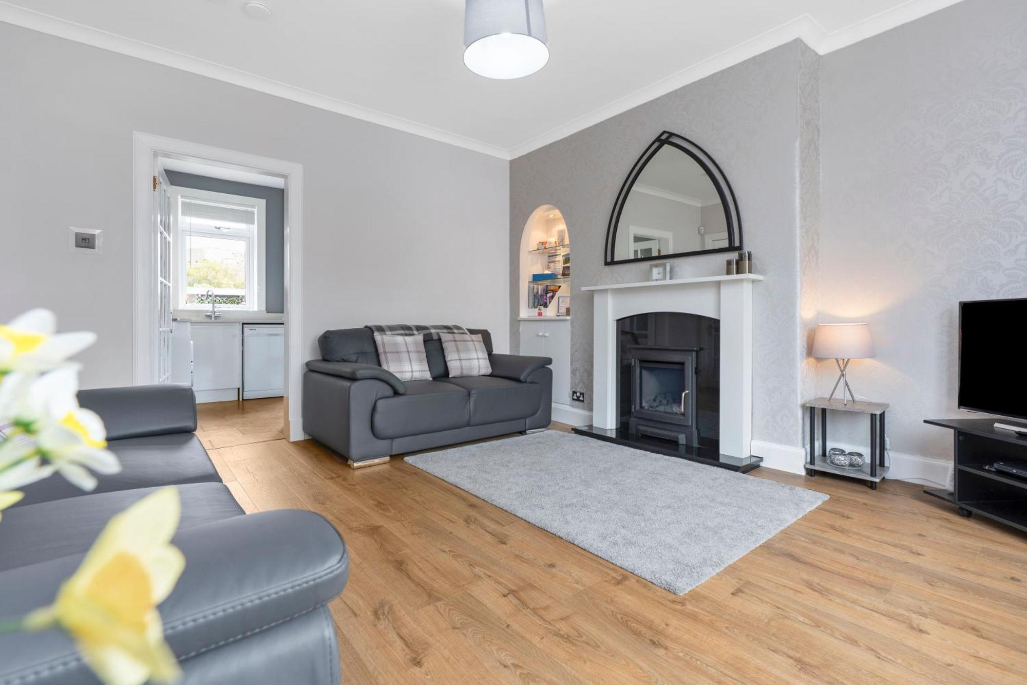 Crewe Apartment - 2 Bed, Free Off Street Parking And Private Garden Эдинбург Экстерьер фото