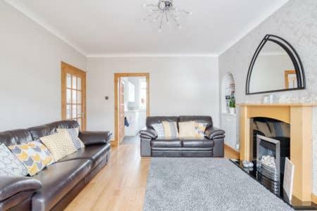 Crewe Apartment - 2 Bed, Free Off Street Parking And Private Garden Эдинбург Экстерьер фото